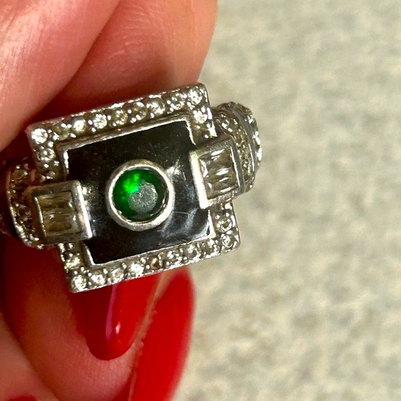 Ring - Picture 2 of 7